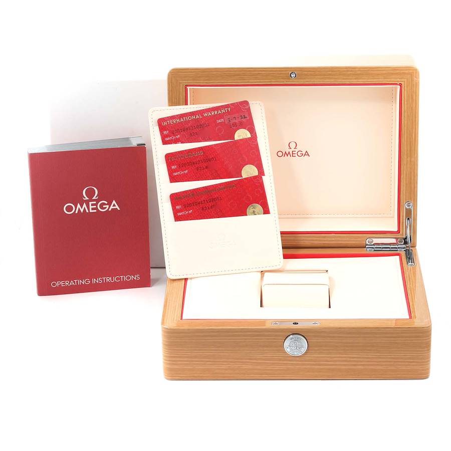 Omega Aqua Terra